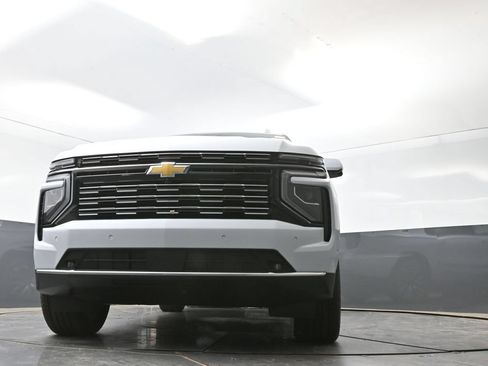 New 2026 Chevrolet Suburban High Country AWD/4WD image 49