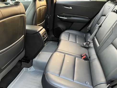 Used 2023 Cadillac XT4 Sport image 17