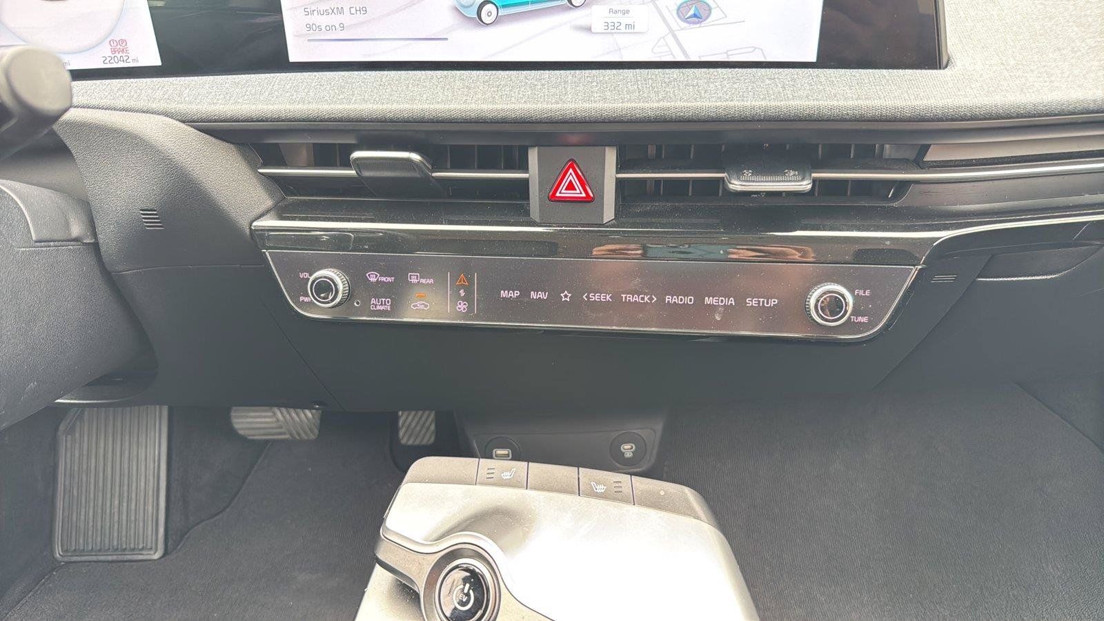 Used 2024 Kia EV6 Light RWD image 16