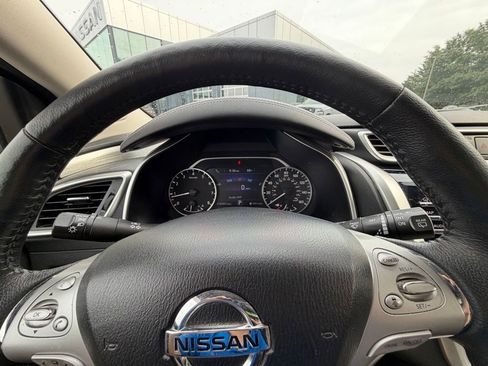 Used 2018 Nissan Murano SL w/ Midnight Edition Package AWD/4WD image 10