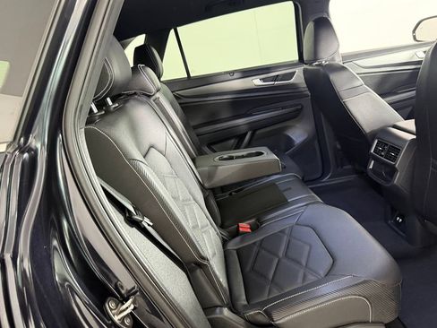 Used 2026 Volkswagen Atlas Cross Sport SE FWD image 25