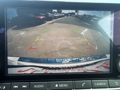 Used 2023 Nissan Altima 2.5 SV FWD image 17