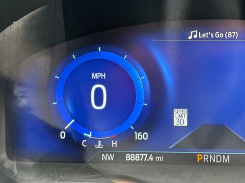 Used 2021 Ford Explorer Platinum w/ Equipment Group 601A AWD/4WD image 27