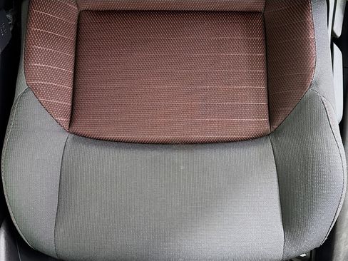 Certified 2025 Toyota Corolla SE FWD image 18