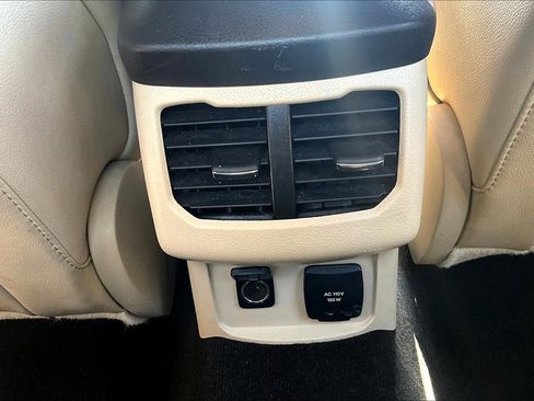 Used 2016 Ford Fusion SE w/ Equipment Group 202A image 35