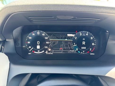 Certified 2025 Land Rover Discovery Sport S AWD/4WD image 27