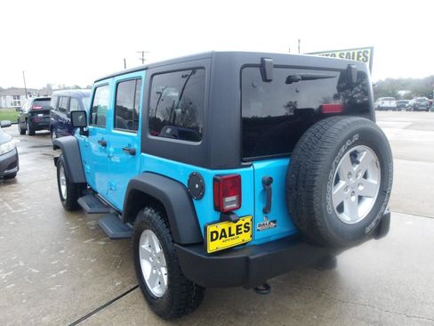 Used 2018 Jeep Wrangler Unlimited Sport S AWD/4WD image 14
