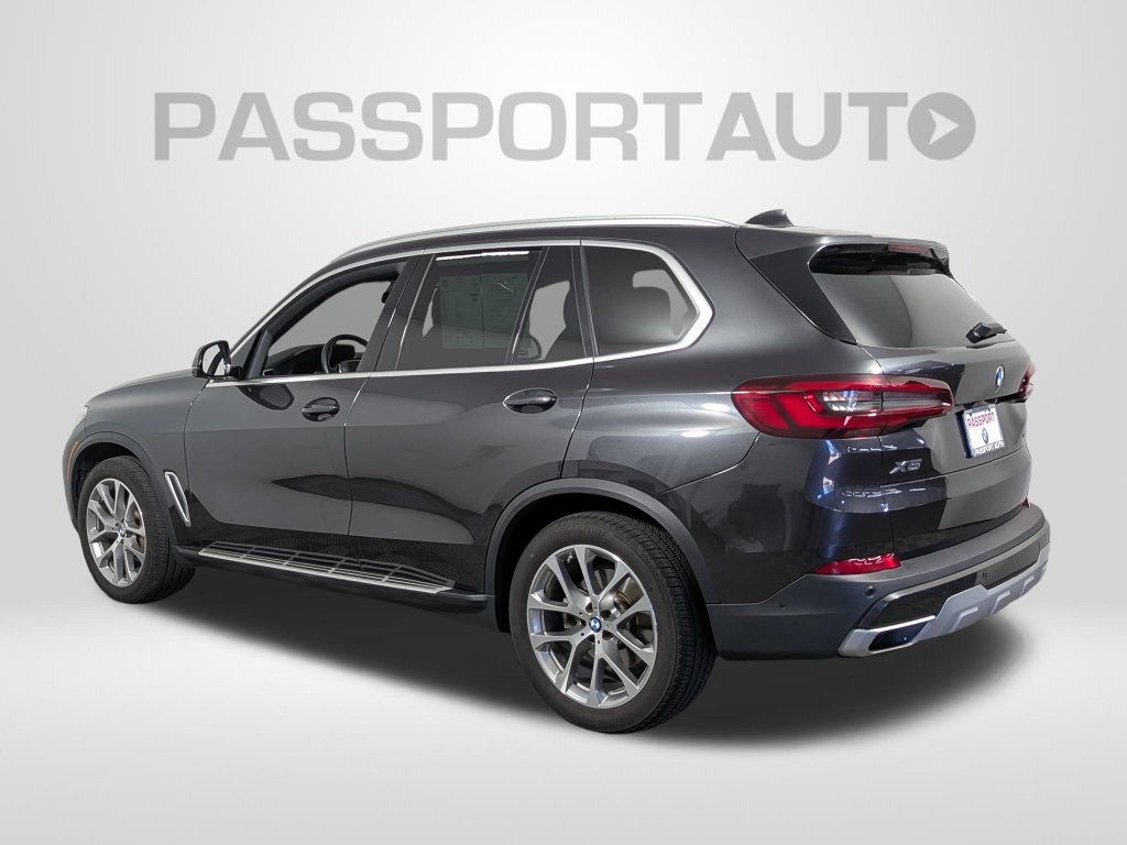 Used 2022 BMW X5 xDrive40i w/ Climate Comfort Package AWD/4WD image 3