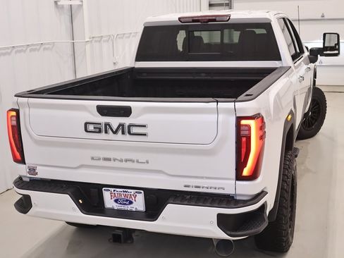 Used 2024 GMC Sierra 3500 Denali Ultimate image 49