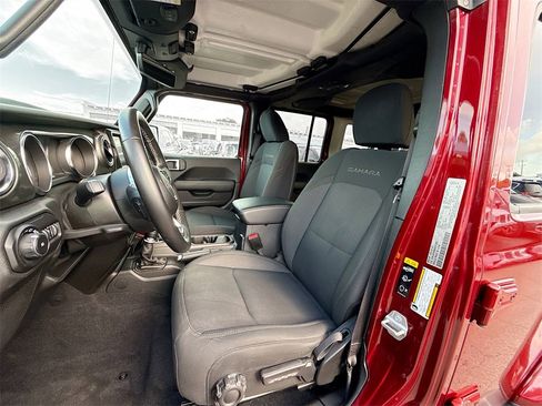 Used 2021 Jeep Wrangler Unlimited Sahara image 23