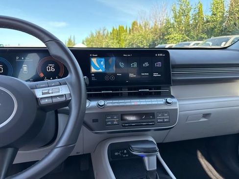 Used 2025 Hyundai Kona SEL AWD/4WD image 20