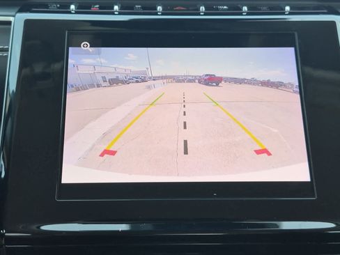 Used 2023 Jeep Grand Cherokee Laredo RWD image 14