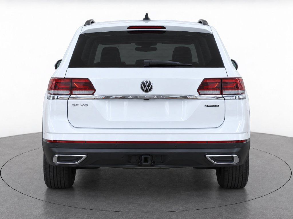 Used 2023 Volkswagen Atlas SE w/ Black Wheel Package AWD/4WD image 8