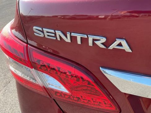 Used 2015 Nissan Sentra SV FWD image 8