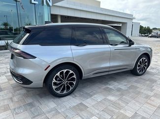 New 2025 Lincoln Nautilus Reserve video 2