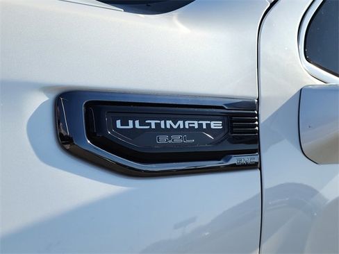 Used 2023 GMC Sierra 1500 Denali Ultimate image 13