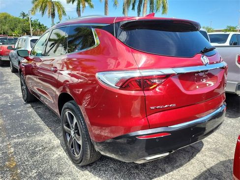 Used 2022 Buick Enclave Essence w/ Experience Buick Package image 4