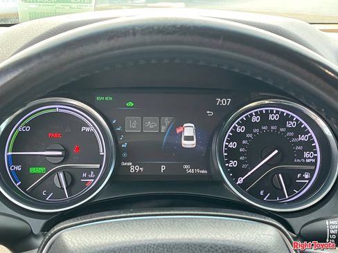 Certified 2020 Toyota Camry XLE w/ Sunroof Package FWD image 25