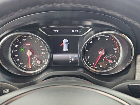 Used 2020 Mercedes-Benz GLA 250 4MATIC w/ Premium Package image 24