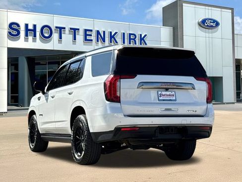 Used 2024 GMC Yukon AT4 w/ AT4 Premium Package AWD/4WD image 6