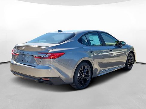 New 2026 Toyota Camry SE w/ Convenience Package FWD image 4