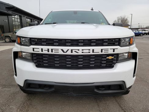 Used 2019 Chevrolet Silverado 1500 Custom image 2