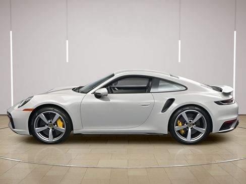 Certified 2022 Porsche 911 Turbo S AWD/4WD image 2