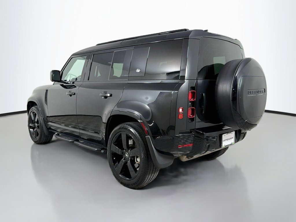 Certified 2024 Land Rover Defender 110 X-Dynamic SE AWD/4WD image 7