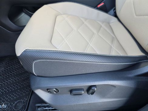 New 2026 Volkswagen Atlas Cross Sport SE image 17