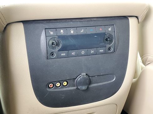 Used 2013 Chevrolet Tahoe LTZ AWD/4WD image 13