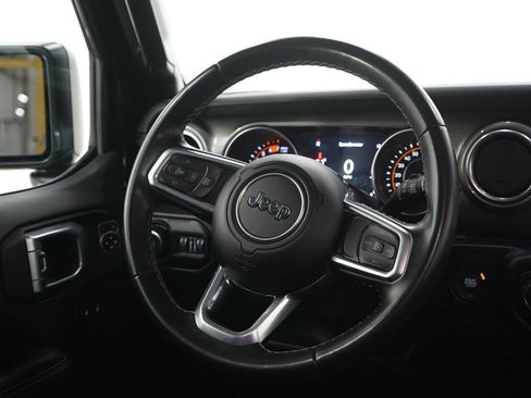 Used 2021 Jeep Wrangler Unlimited Sahara w/ Uconnect 4C Nav & Sound Group AWD/4WD image 14