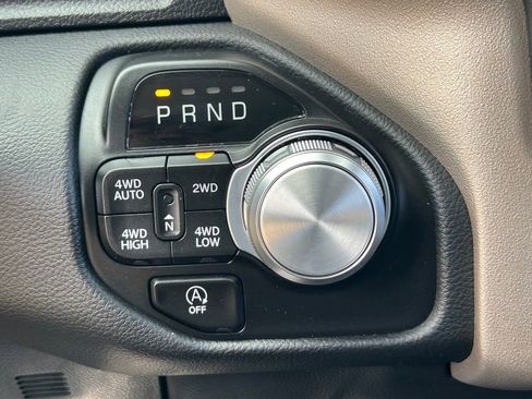 Used 2022 RAM 1500 Laramie image 12