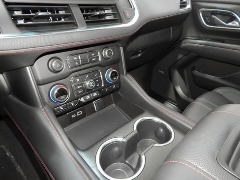 Used 2024 Chevrolet Suburban RST image 18