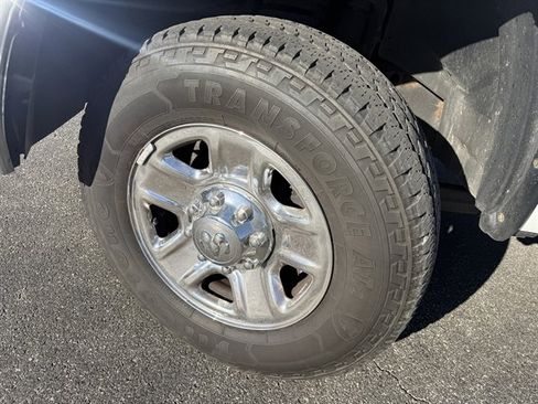 Used 2017 RAM 2500 Tradesman w/ Chrome Appearance Group AWD/4WD image 34