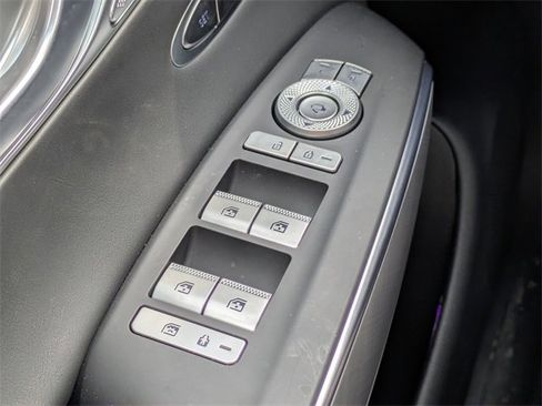 Used 2025 Genesis Electrified GV70 Advanced image 26