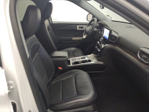 Used 2023 Ford Explorer Limited w/ Equipment Group 301A image 21