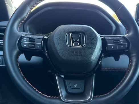 Used 2025 Honda Pilot TrailSport image 27