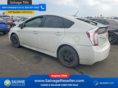 Used 2014 Toyota Prius Three FWD image 3