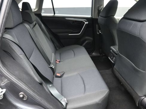 Certified 2022 Toyota RAV4 LE AWD/4WD image 23