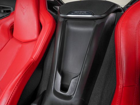 Used 2020 Chevrolet Corvette Stingray w/ Engine Appearance Package image 24