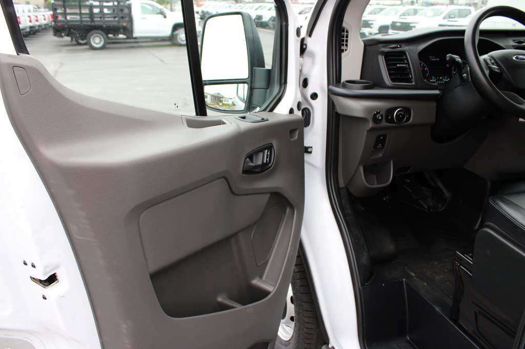 Used 2024 Ford Transit 250 148 Medium Roof RWD image 21