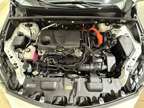 Certified 2023 Toyota Venza XLE AWD/4WD image 9
