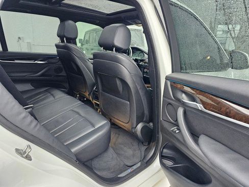 Used 2014 BMW X5 xDrive35i w/ M Sport image 17