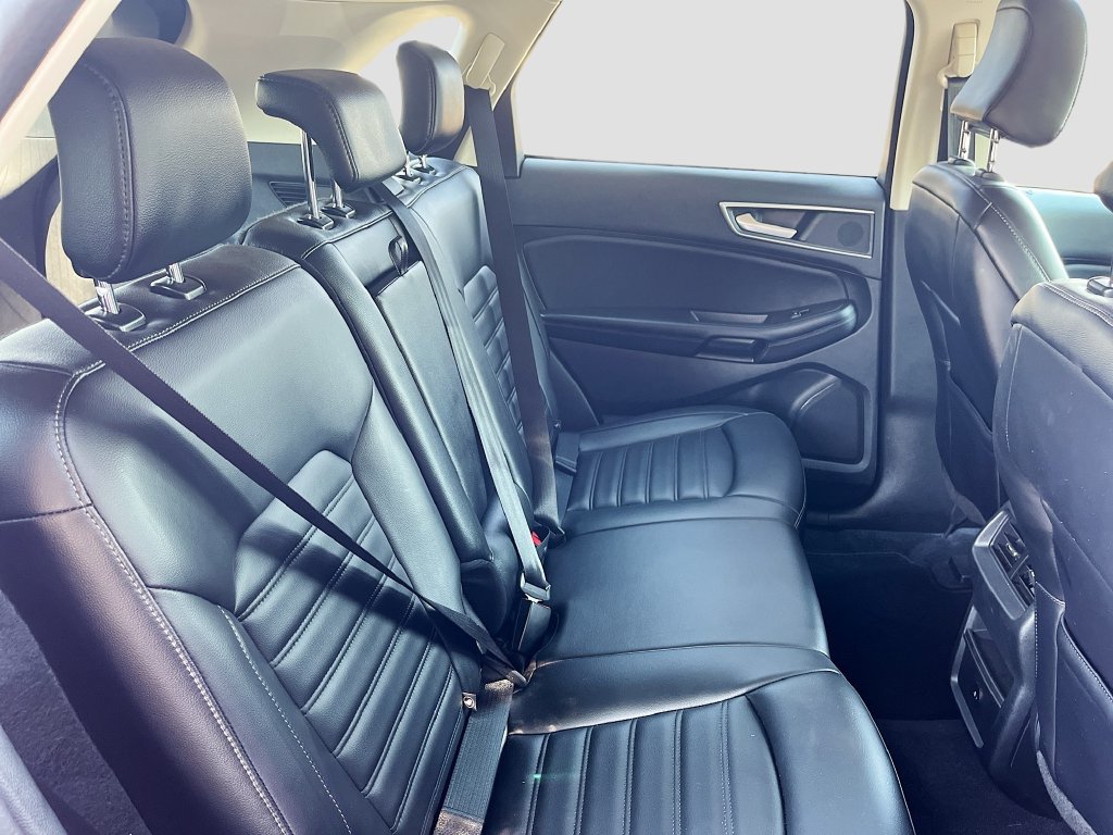 Used 2024 Ford Edge SEL AWD/4WD image 27