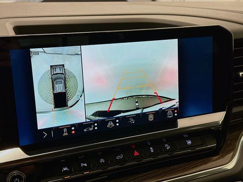 Used 2024 Chevrolet Silverado 1500 LT Trail Boss w/ Convenience Package II image 23