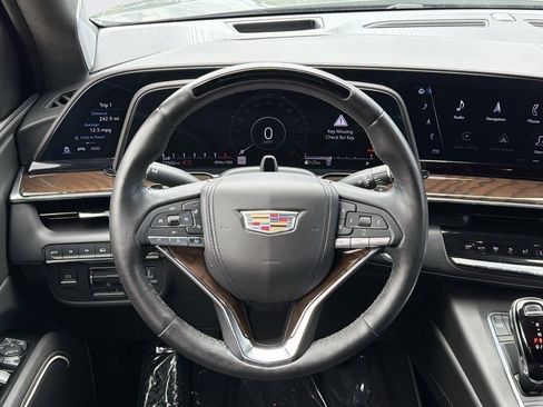 Used 2023 Cadillac Escalade ESV Sport Platinum w/ LPO, ONYX Package AWD/4WD image 7
