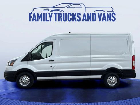 Used 2023 Ford Transit 150 Medium Roof AWD image 2