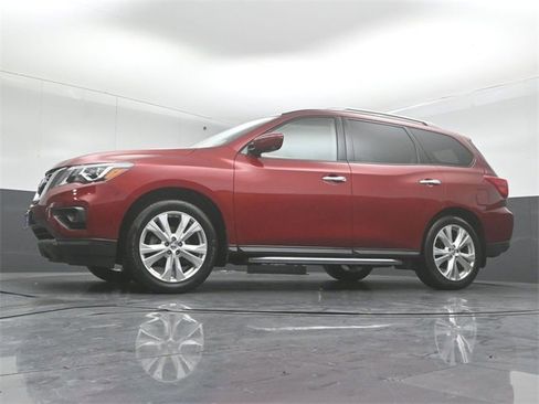 Used 2018 Nissan Pathfinder SL w/ SL Premium Package image 44