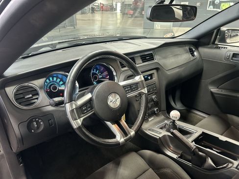 Used 2013 Ford Mustang Coupe w/ V6 Performance Pkg RWD image 2