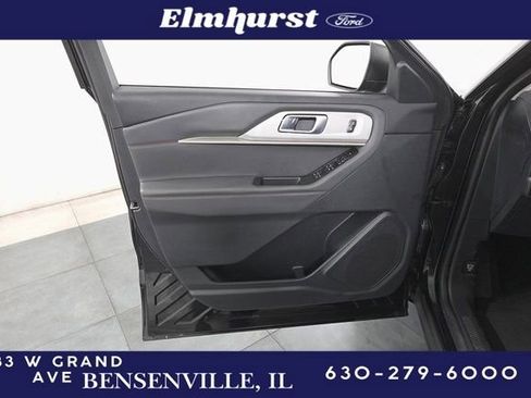 Certified 2025 Ford Explorer Active image 8